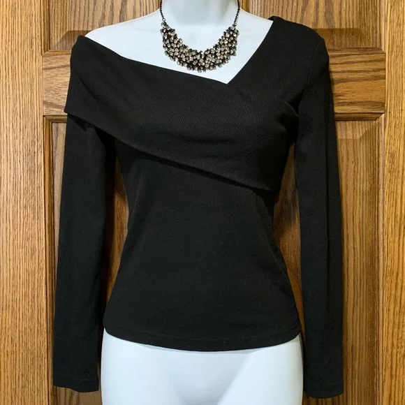 Black Asymmetrical Long Sleeve Stretch Knit Top XS - Picture 2 of 6